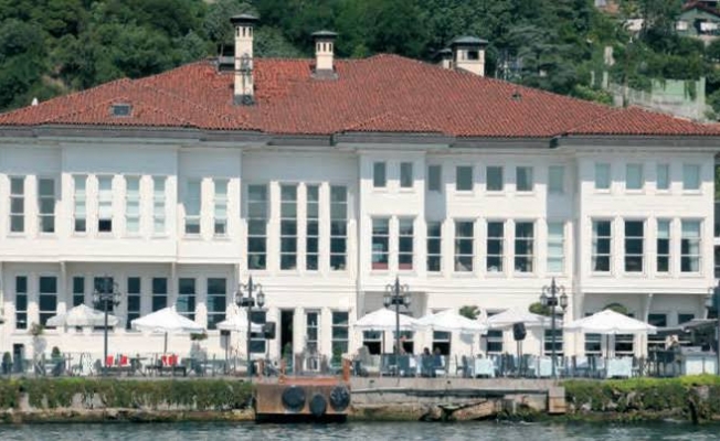 Boğazın en görkemli yapılarından birine İzmirli işinsanı talip