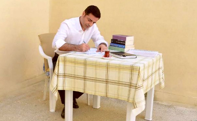 Demirtaş ve Sakine Cansız'ın kitapları satışta
