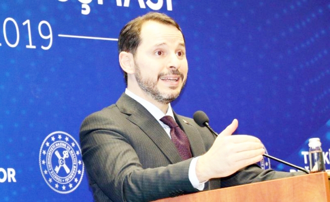 Bakan Albayrak Davos’ta konuştu: Türkiye çok sağlam!