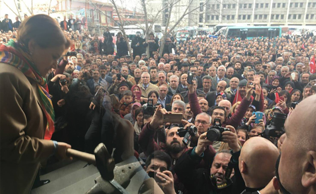 Yasak ve engellemelere rağmen Niğde'ye giden Akşener; yola çıktık mı geri dönmeyiz