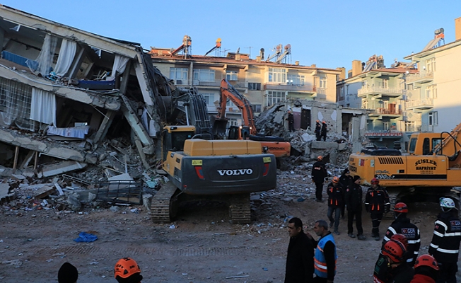 Elazığ depremi 67 saatin acı bilançosu açıklandı