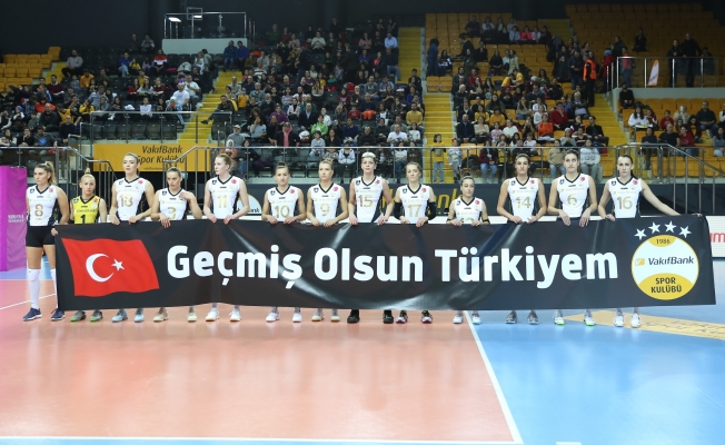 PTT'yi deviren Vakıfbank liderliğini korudu