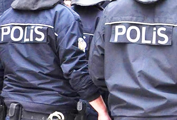 Edirne’de 3 polis tutuklandı