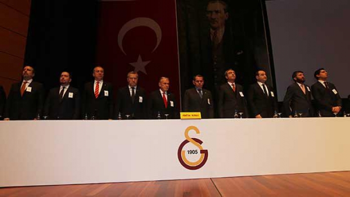 'İzmir Marşı' Galatasaray'ı ağlattı