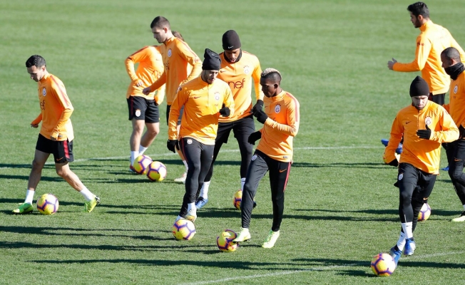 Galatasaray’da beklenen ayrılıklar gerçekleşiyor!