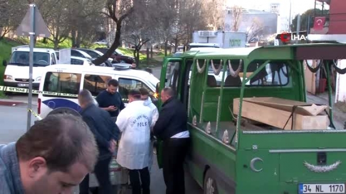 Çöp konteynerinden bebek cesedi çıktı