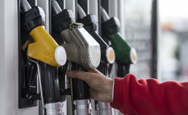 Benzine ikinci indirim yolda