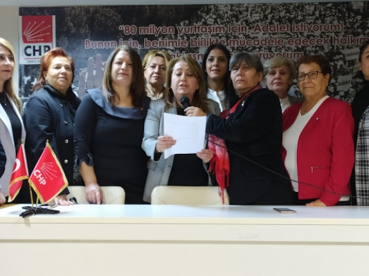 CHP İzmir’de il kadın kolları başkanı 1 oyla farkla o isim