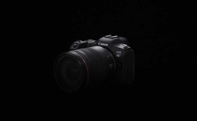 Canon EOS R5 imkansızı başarıyor
