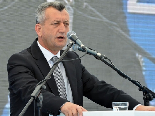 CHP İzmir’de eski belediye başkanı ihraç edildi!