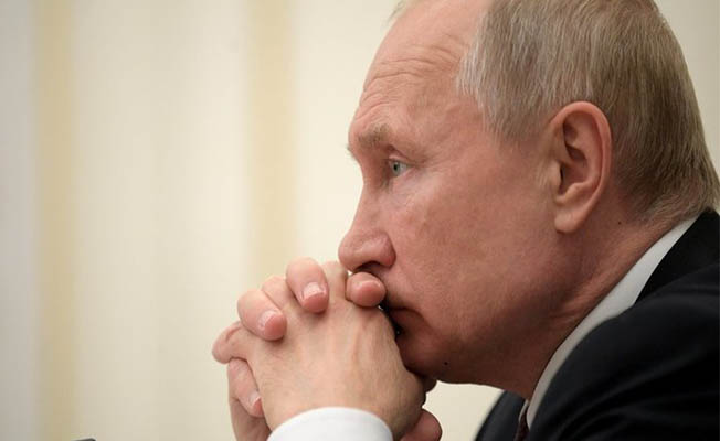 Putin, KOBİ ve çalışanlarına ödeyecekleri maaşlar için nakit para desteği verilmesini önerdi