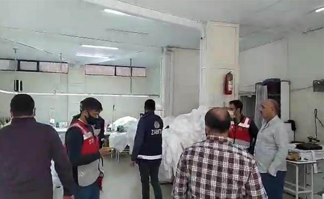Maltepe'de kaçak üretilen tulumlara zabıta baskını