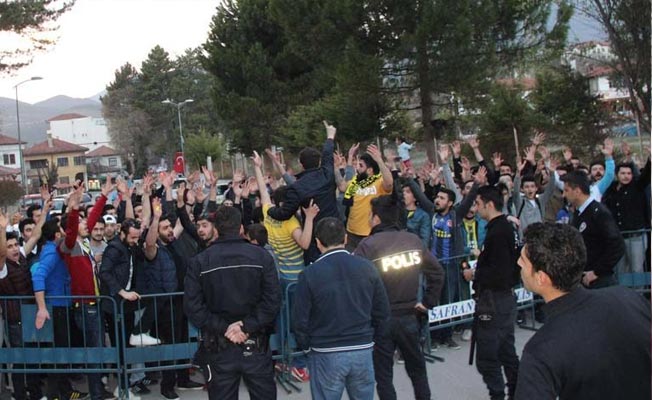 Fenerbahçe’ye Karabük’te şok protesto