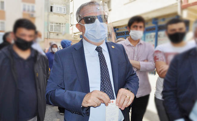 CHP'li Zeybek: Halk düşmanı zihniyet her mecrada aynı