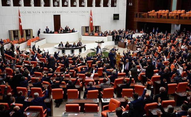 AKP'den 33 maddelik torba kanun hazırlığı