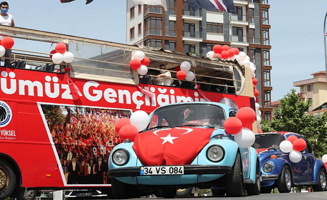 101 Yıllık Gurur ve Bayram Coşkusu, Kartal’ı Köşe Bucak Sardı