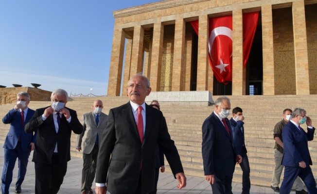 Kılıçdaroğlu 19 Mayıs'ta Anıtkabir'i ziyaret etti