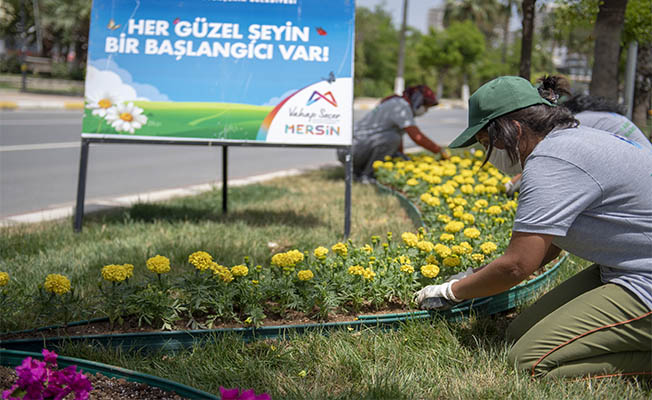 Mersin'de güzel şeyler kadınların ellerinden çıkıyor