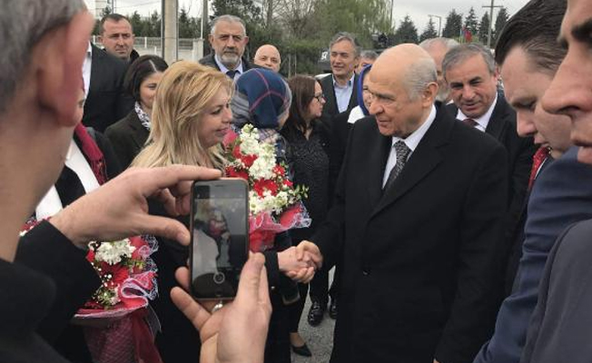 Bahçeli'ye göre; 'rejim elden gidiyor demek' ahlaksızlıkmış
