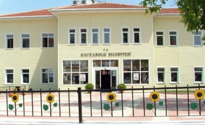 Maaşı düşürülen AKP'li Başkan, belediyeyi mahkemeye verdi
