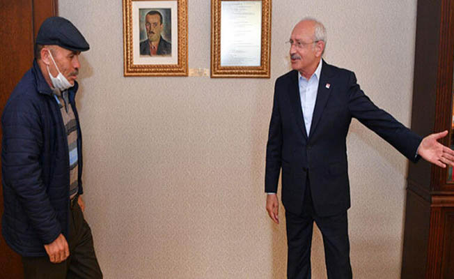 Kılıçdaroğlu, cenazesinde linç girişimine uğradığı şehit babasını ağırladı