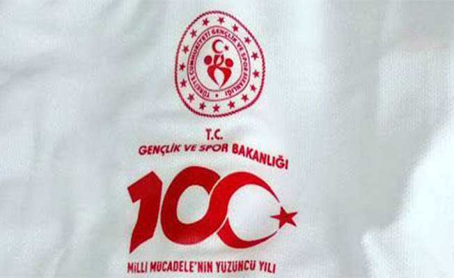 CHP'den 100.yıl eşofmanlarına ret