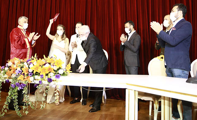 Sarıyer'de genelge sonrasında ilk nikah