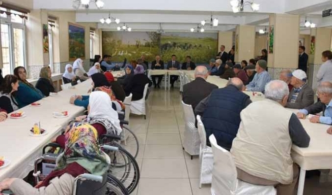 Babalar Günü'nde huzurevlerine ziyaretçi kabul edilmeyecek