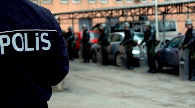 Mali Şube'den eş zamanlı FETÖ operasyonu