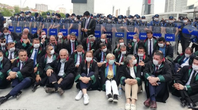 İşte iktidarın 'çoklu baro' taslağının detayları