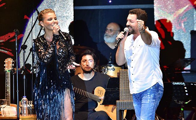 Gülben Ergen ve Serkan Kaya rüzgar gibi esti
