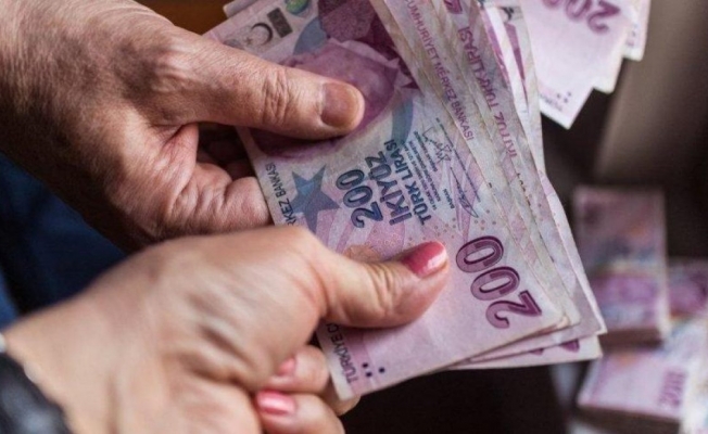 Emekliye kötü haber: Bayram ikramiyesi enflasyona yenik düştü