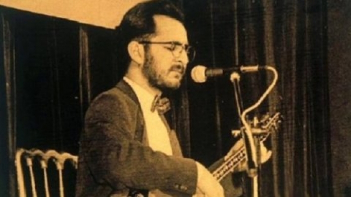 Hasret Gültekin'in heykeline saldırı