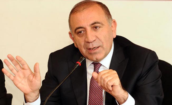 Tekin: Saraya gitmeyen Muhtara kayyum atadılar