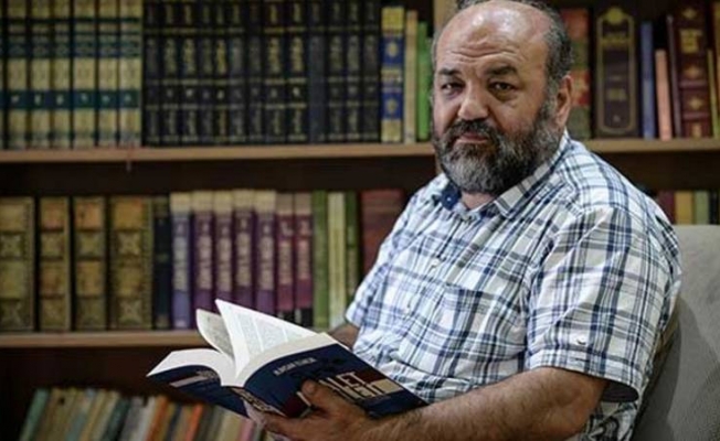 İlahiyatçı Eliaçık: Ayasofya'da kılınacak olan Cuma namazı değildir