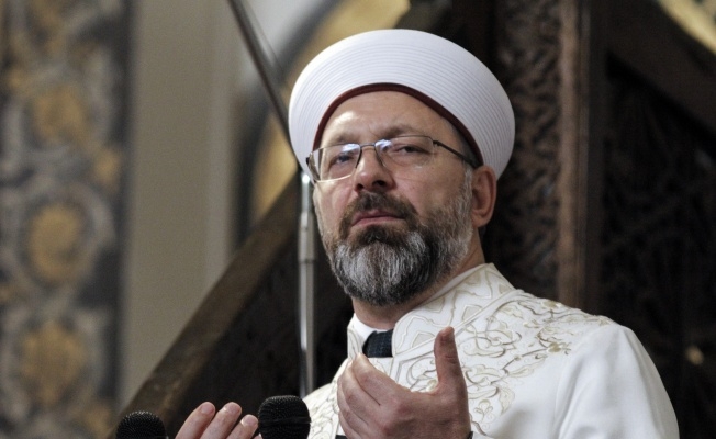 Ali Erbaş'ın laiklik düşmanlığı devam ediyor: Bu sefer de kitabında hedef gösterdi!