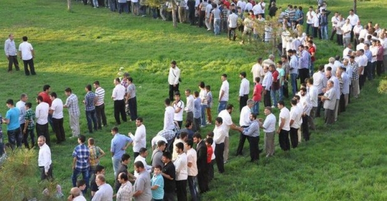 İki ilimizde toplu bayramlaşma yasaklandı