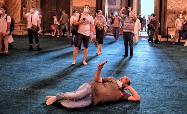 Ayasofya'dan gelen görüntüler tartışma yarattı