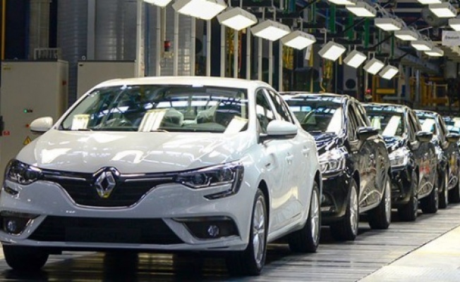 Renault model azaltıyor, binlerce kişiyi işten çıkarıyor