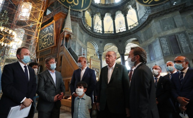 Ayasofya'nın açılışında 3000 kişiye korona bulaştı!