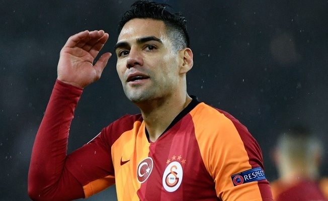 Falcao'ya "bonuslardan vazgeç" teklifi