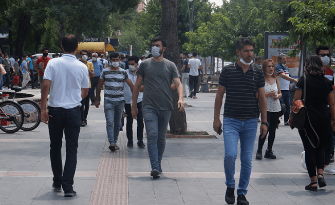 Koronavirüs haritası 1 ayda kırmızıya döndü!