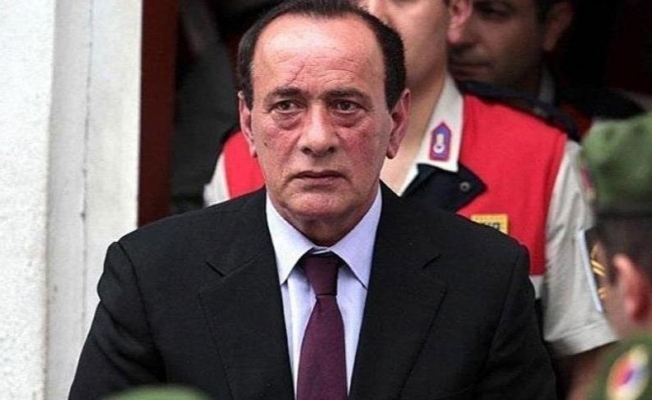 Alaattin Çakıcı'ya hangi bakan "takiptesin, kaç" dedi?