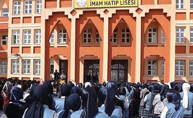 Ensar Vakfı'nın araştırması: İmam Hatipliler pişman!