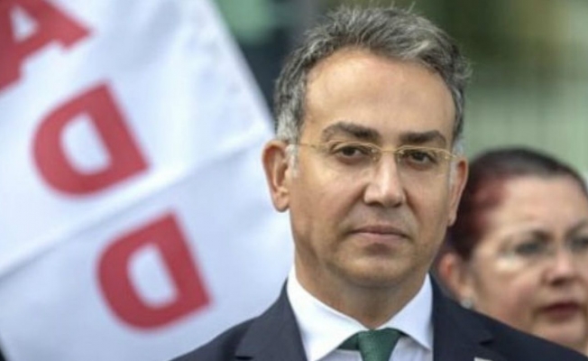 Birileri yoğun bakıma alınan laik rejimin fişini çekmek istiyor