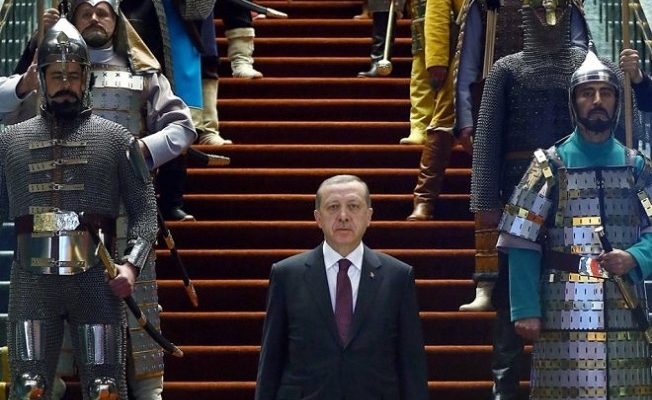 Yeni Şafak: Erdoğan Fatih'tir, Atatürk'tür, tarih böyle yazacak