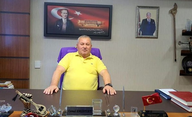 Cemal Enginyurt Bahçeli ile olan fotoğrafını kaldırıp...