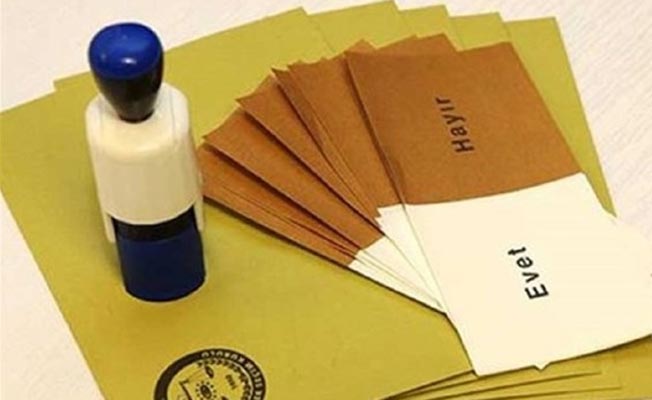 AKP’li yönetici oy verme işlemi başlamadan oy pusulasıyla fotoğraf paylaştı!