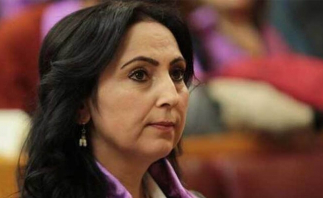 Figen Yüksekdağ şiir kitabı yazdı