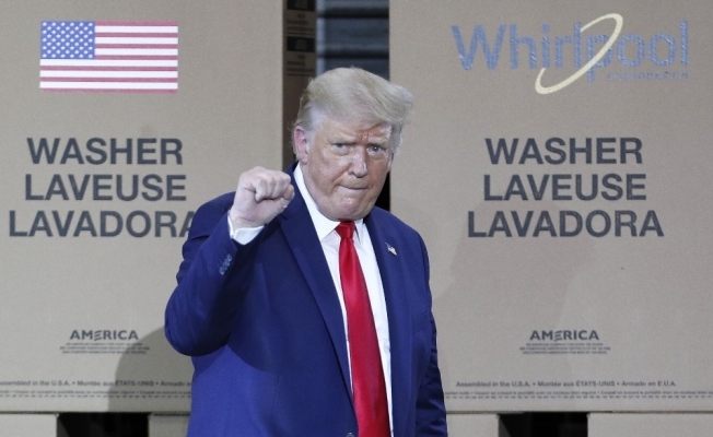 Trump üniversite sınavına kendi yerine başkasını sokmuş!